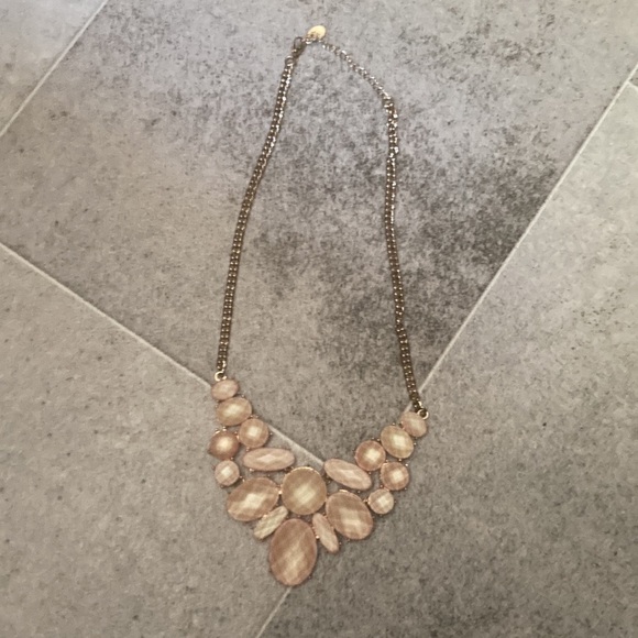 Claires - Picture 3 of 10